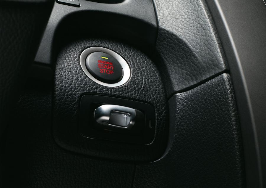  Kia Borrego 2009 года  (фото 145 из 345)